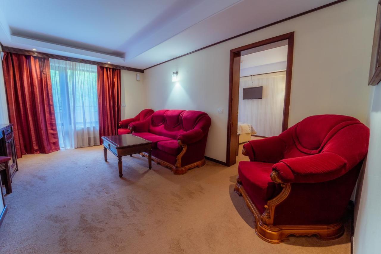Hotel Perla Слэник-Молдова Экстерьер фото