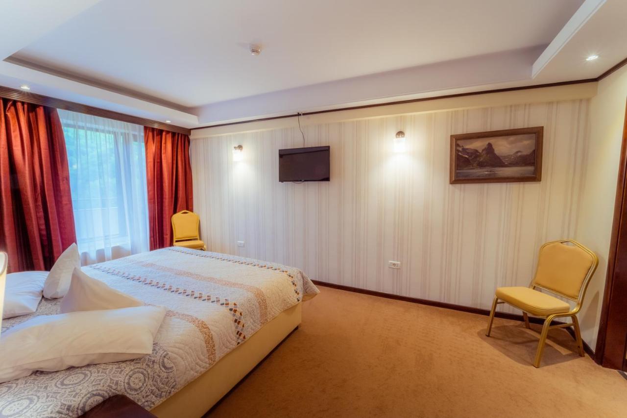 Hotel Perla Слэник-Молдова Экстерьер фото