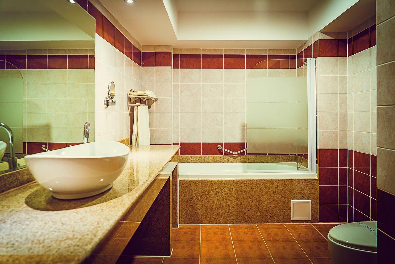 Hotel Perla Слэник-Молдова Экстерьер фото